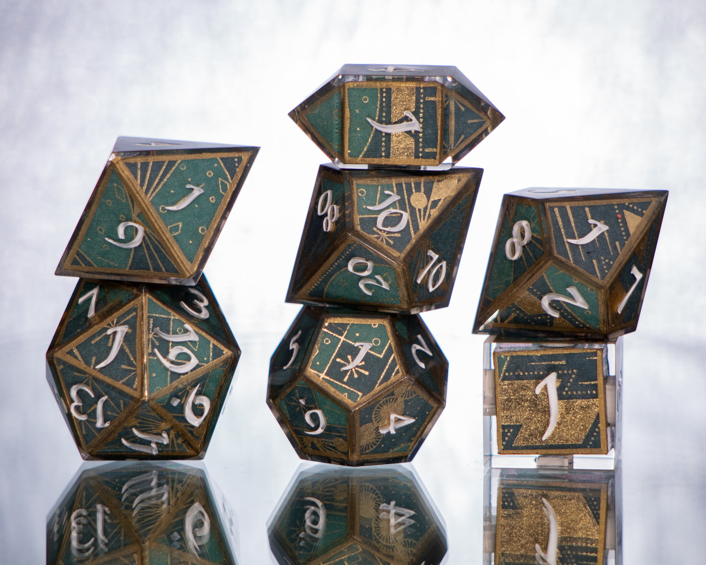 Roaring 20's - 7 Piece Handmade Resin Dice