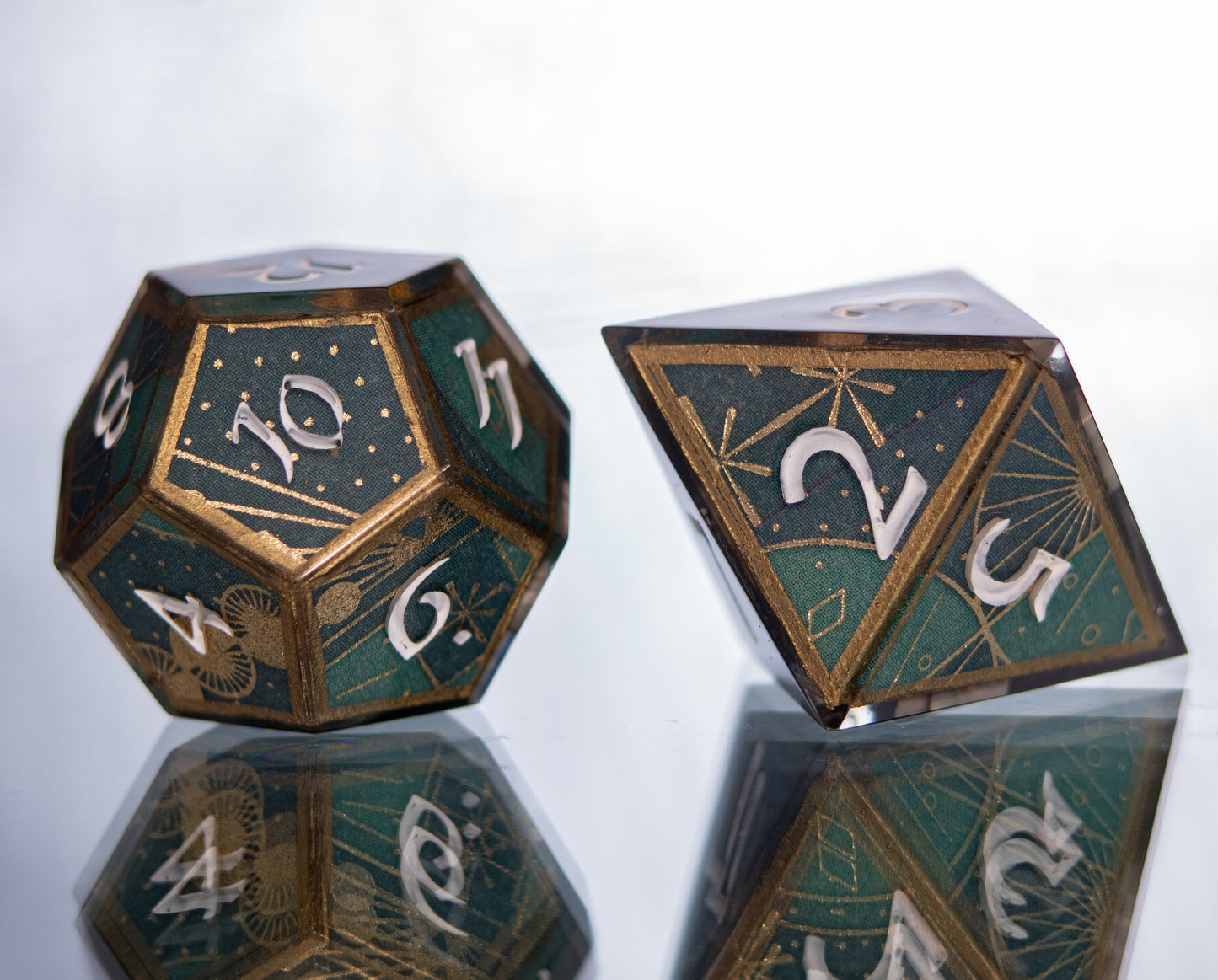 Roaring 20's - 7 Piece Handmade Resin Dice