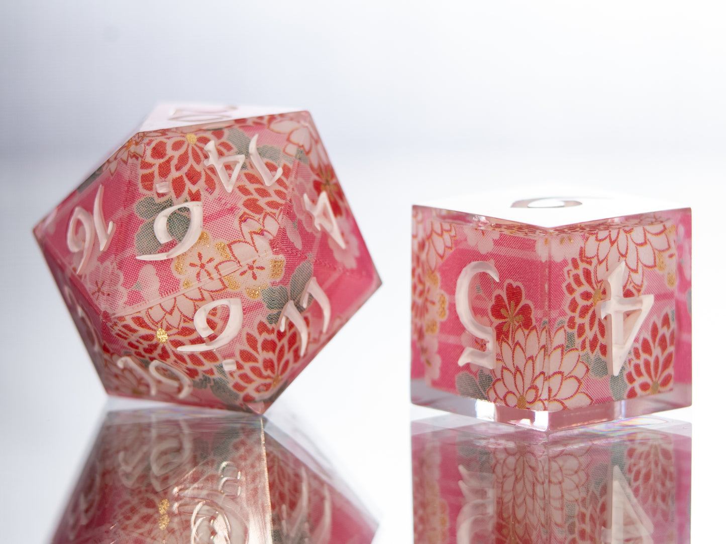 Sakura Matsuri - 7 Piece Handmade Resin Dice