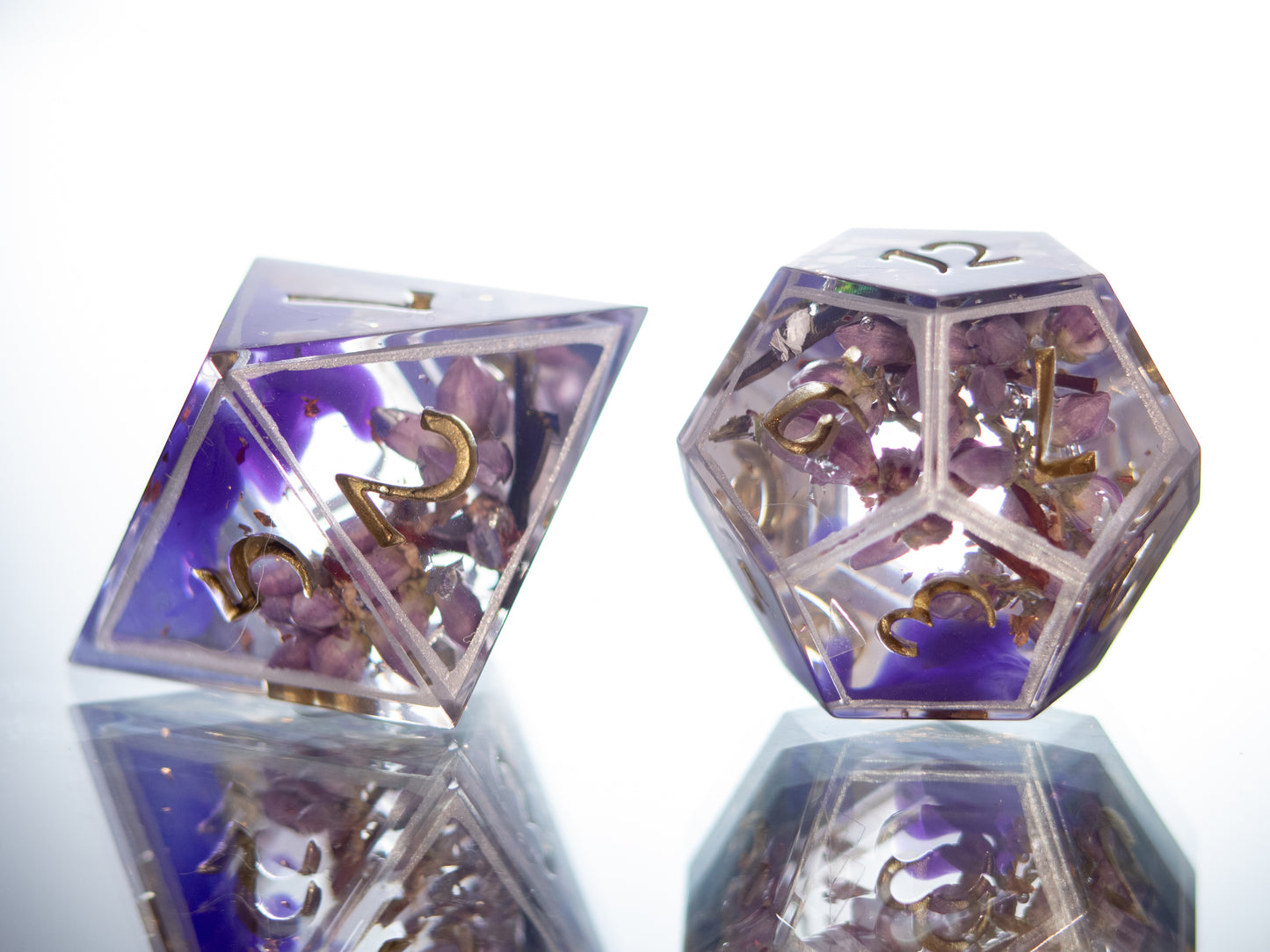 Hummingbird Garden - 7 Piece Handmade Resin Dice