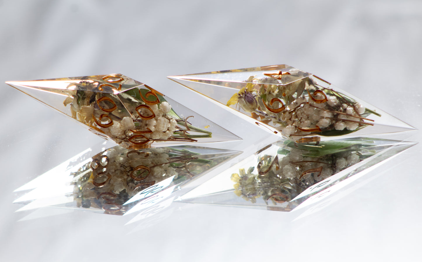 Sunflower Meadow - Sharp 7 Piece Handmade Resin Dice
