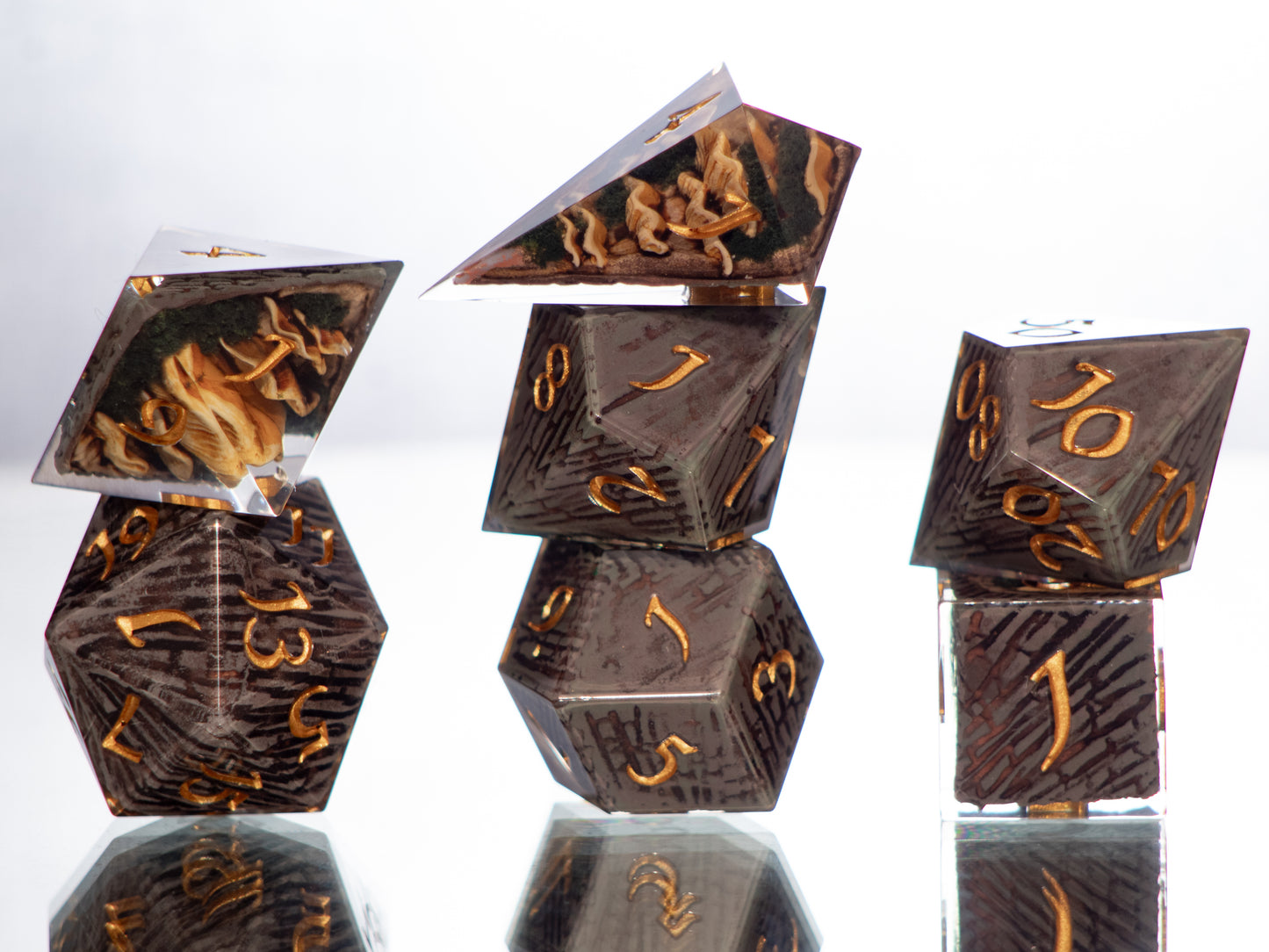 Chicken of the Woods - Alt 7 Piece Handmade Resin Dice
