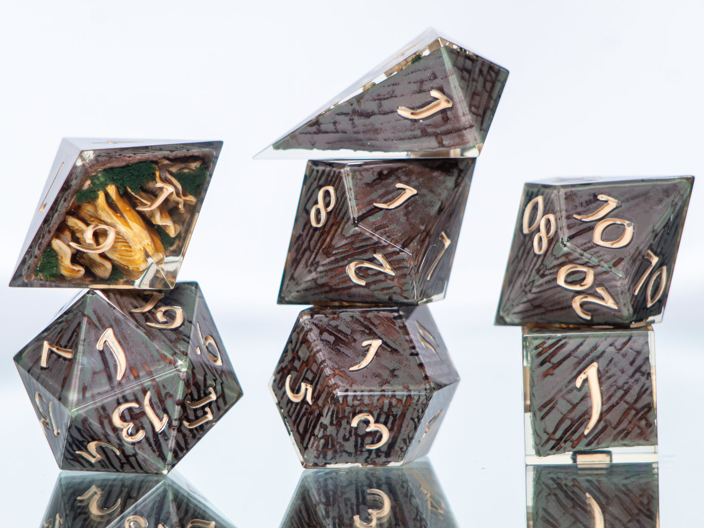Chicken of the Woods - Alt 7 Piece Handmade Resin Dice