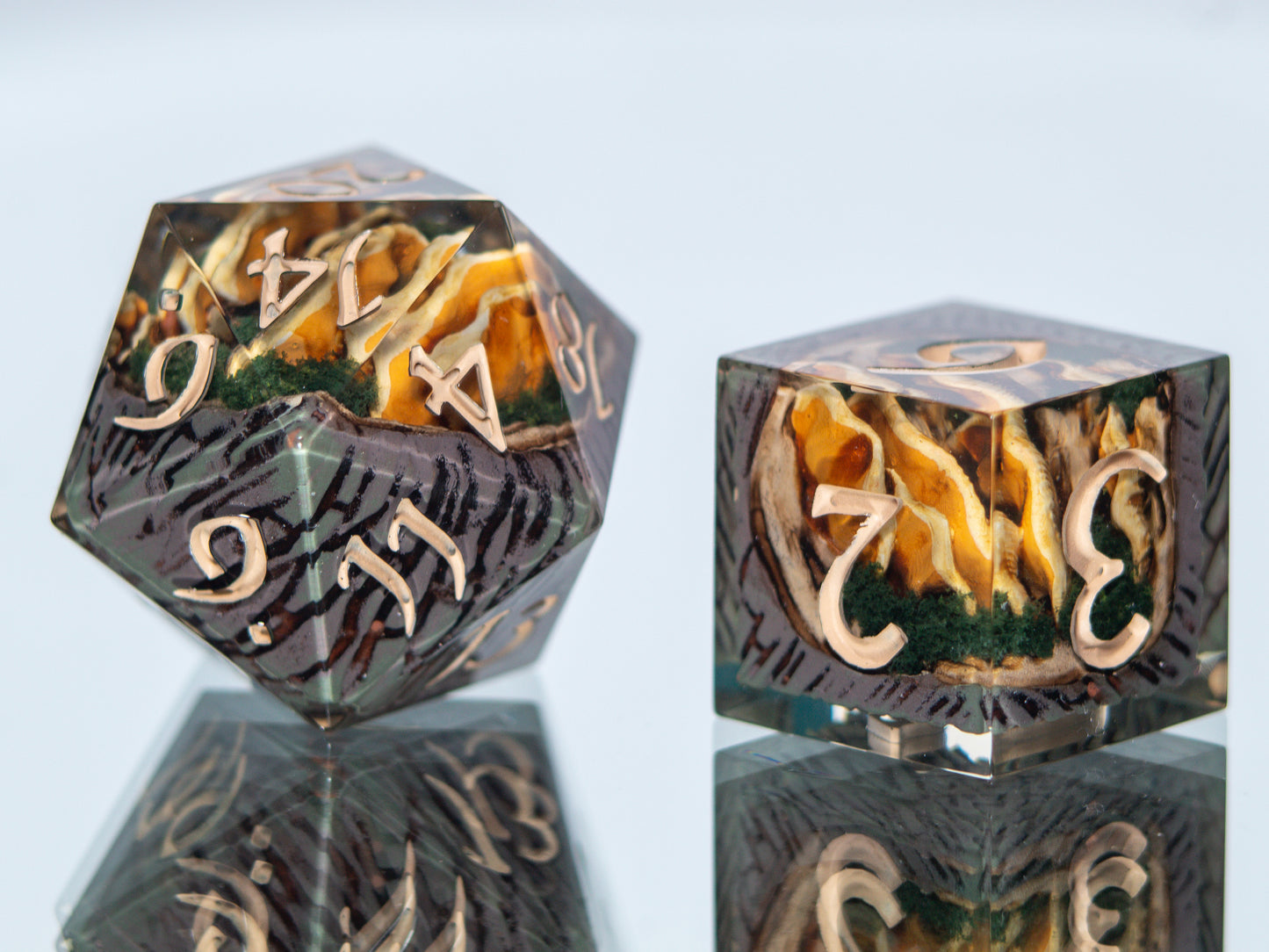 Chicken of the Woods - Alt 7 Piece Handmade Resin Dice