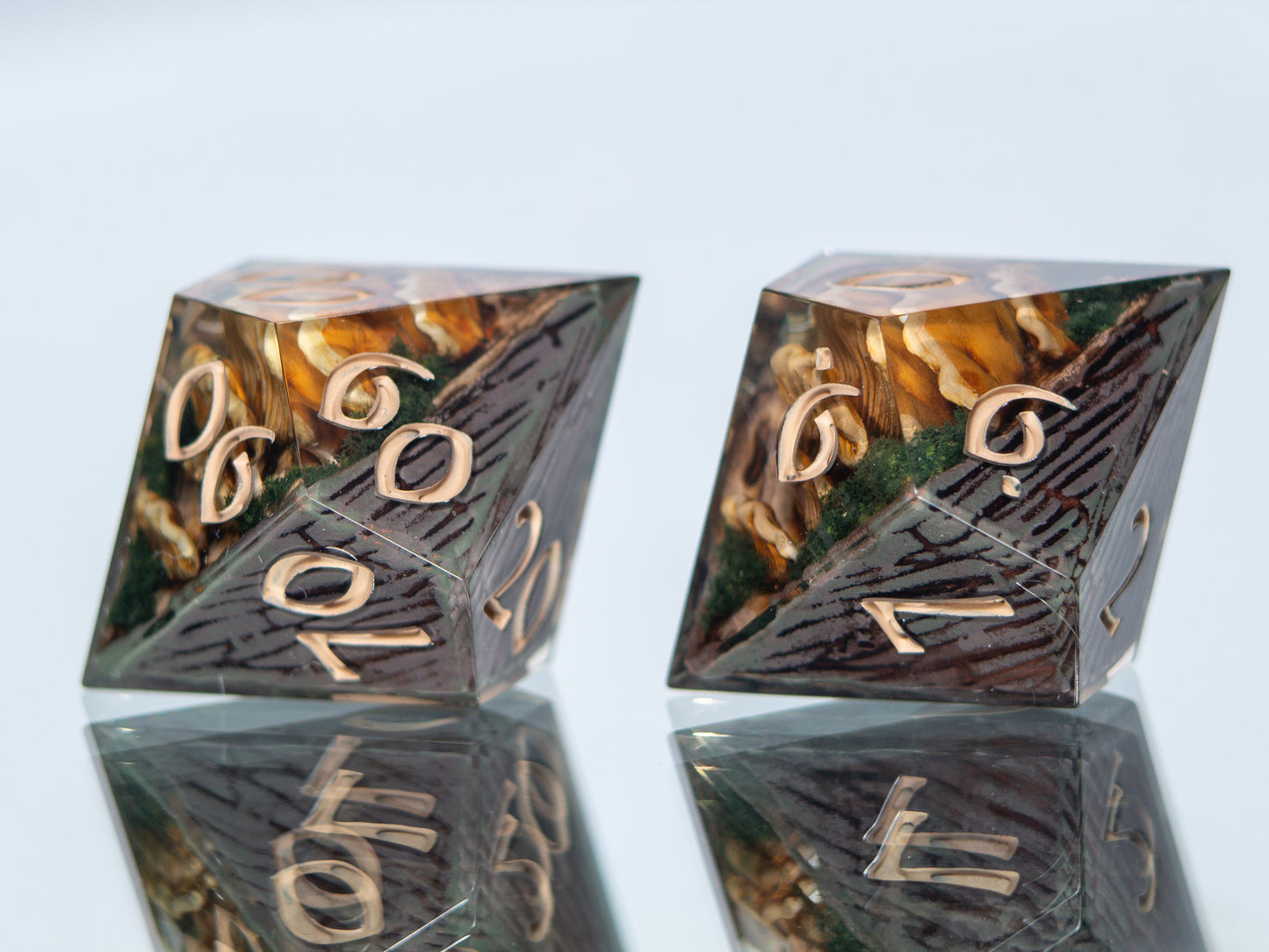Chicken of the Woods - Alt 7 Piece Handmade Resin Dice