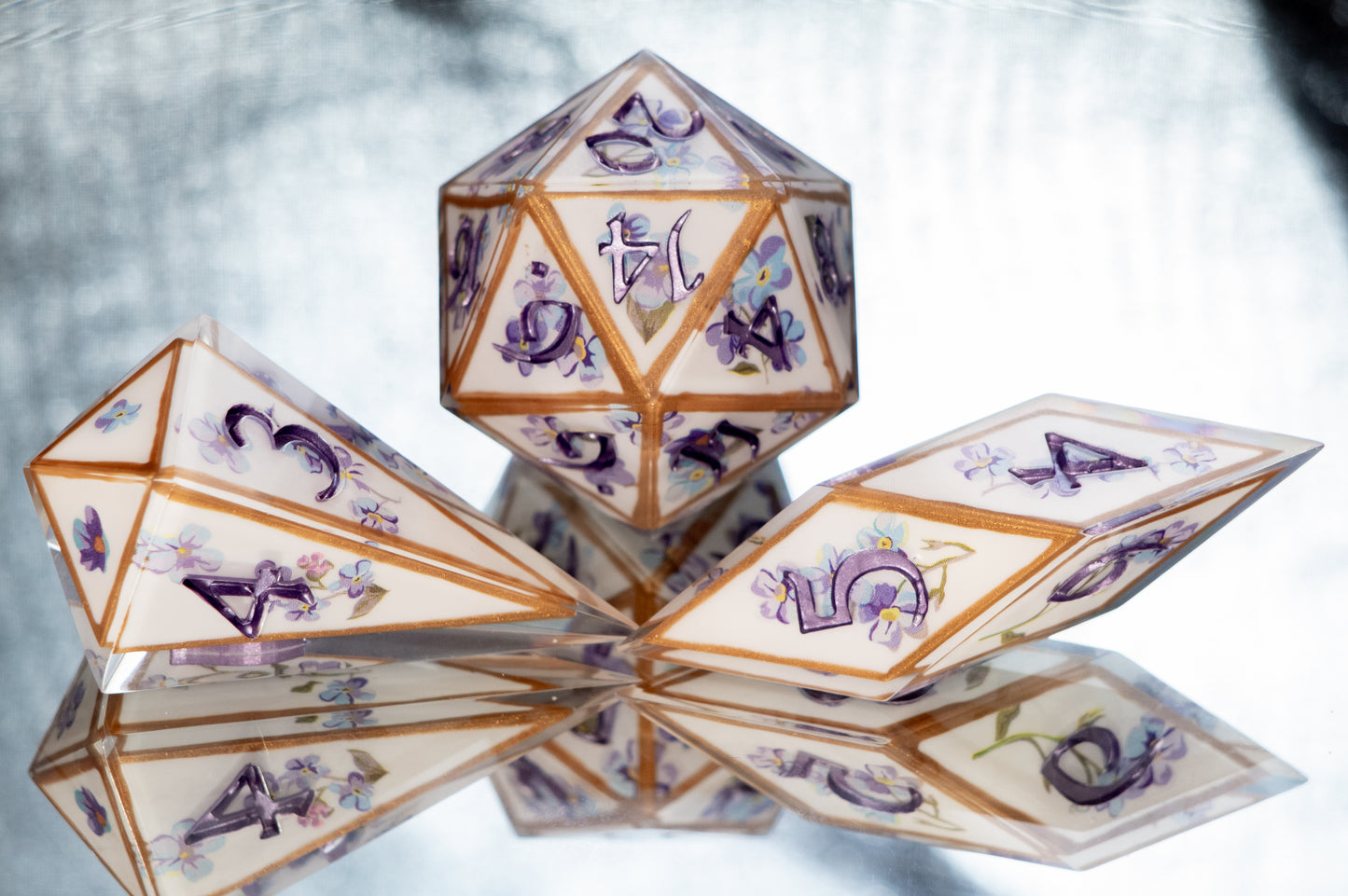 Forgotten Tea Time -Sharp 7 Piece Handmade Resin Dice