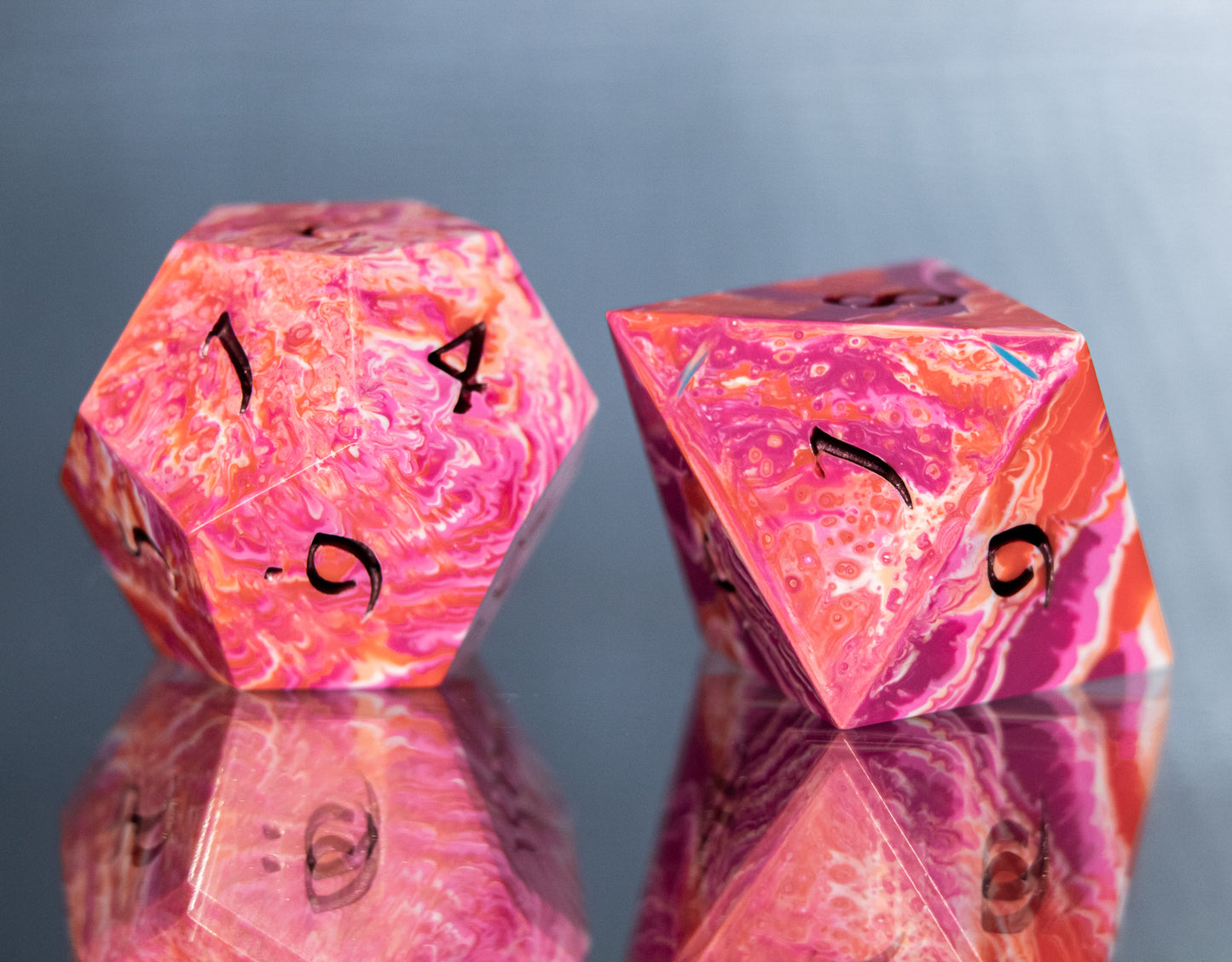 Lesbian Pride Dirty Pour: 7 Piece Handmade Resin Dice