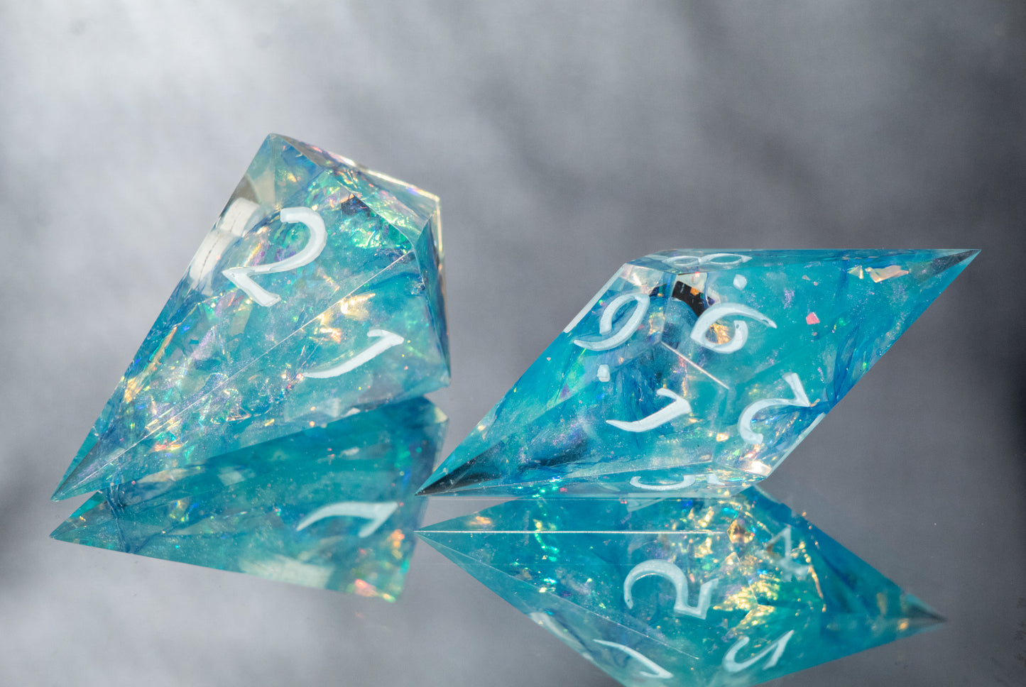 Ice Knife - 7 Piece Handmade Resin Dice