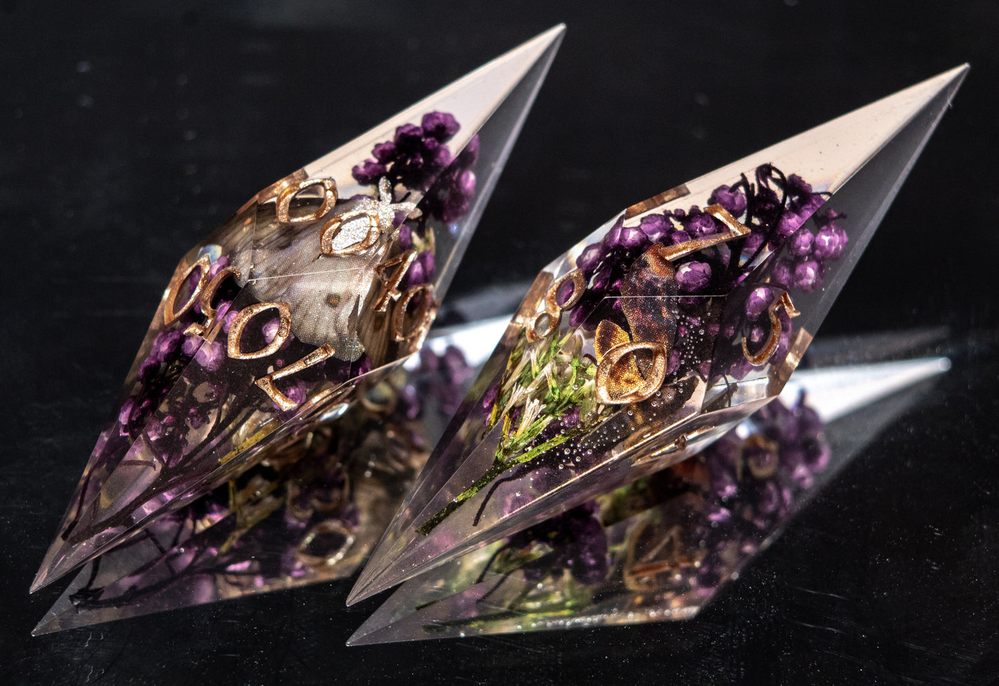 Sharp Dark Decadence - 7 Piece Handmade Resin Dice