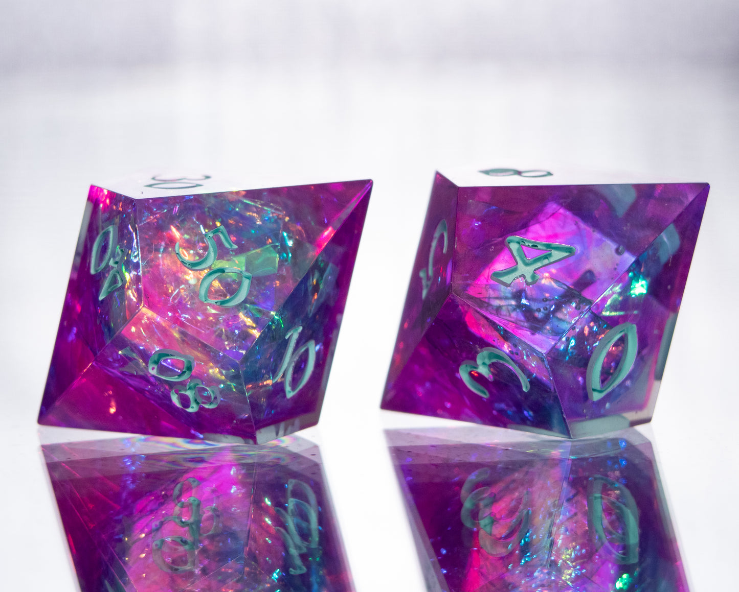 Vaporwave Vibes - 7 Piece Handmade Resin Dice