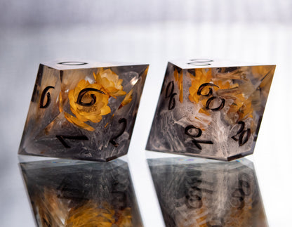 Sunflower Witch- 7 Piece Handmade Resin Dice