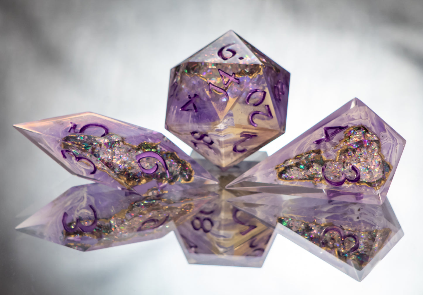 Amethyst Geodes - Sharp 7 Piece Handmade Resin Dice