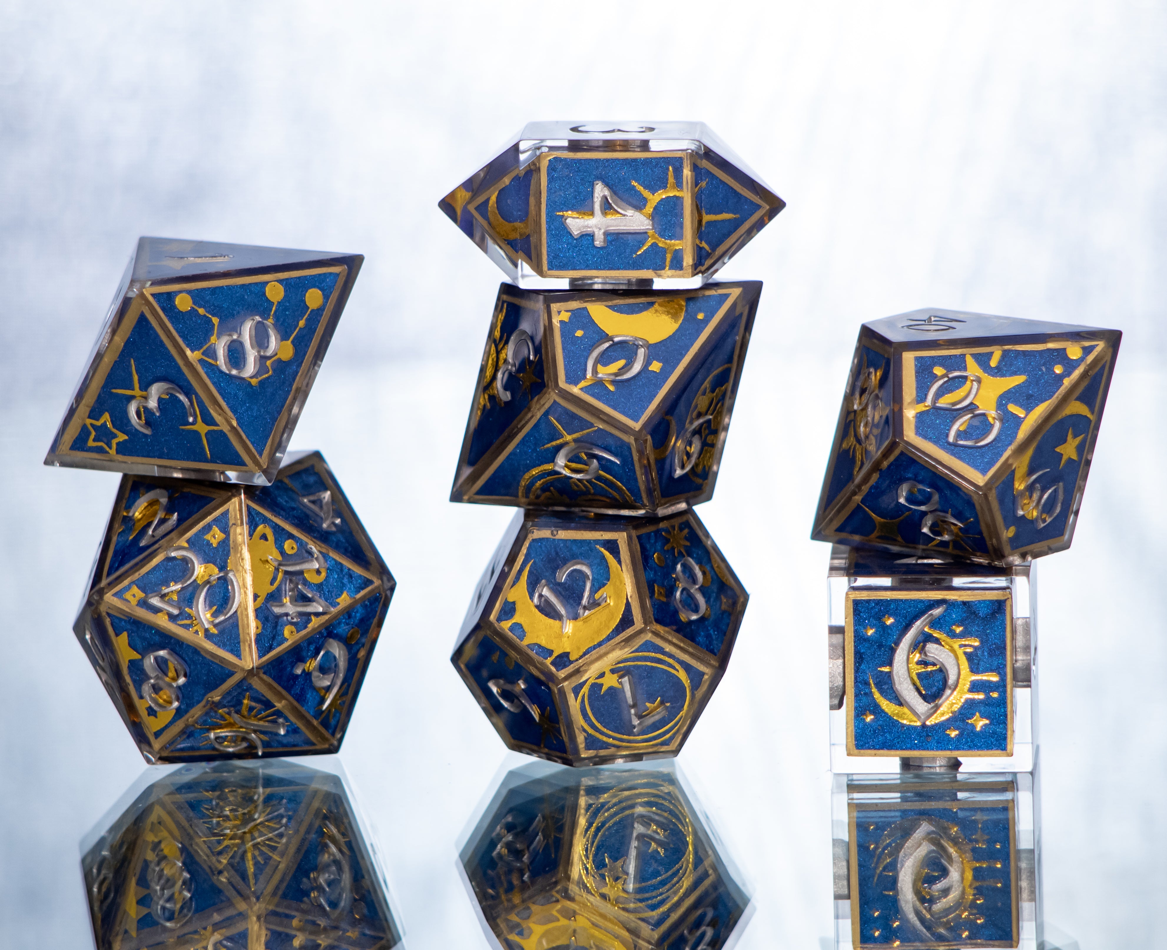 Wizard's Robes : 7 Piece Handmade Resin Dice – Color Spray Creations