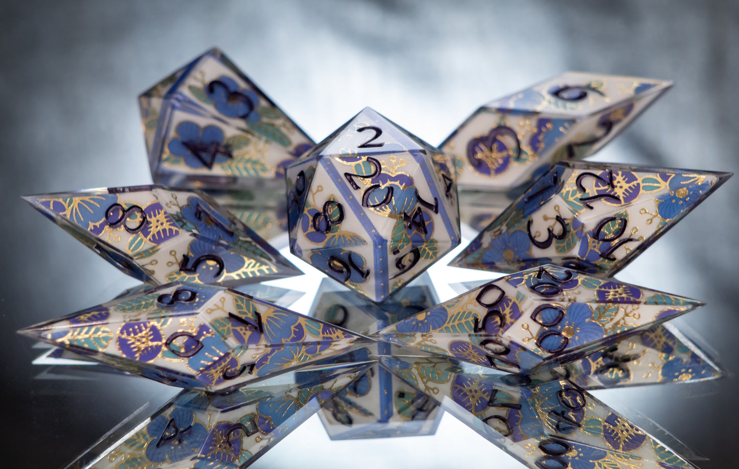 Matsuri Fabric - Sharp 7 Piece Handmade Resin Dice