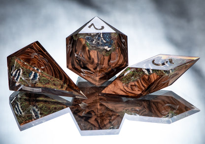 Turkey Tails - Sharp 7 Piece Handmade Resin Dice