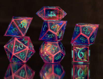 Vaporwave - 7 Piece Handmade Resin Dice