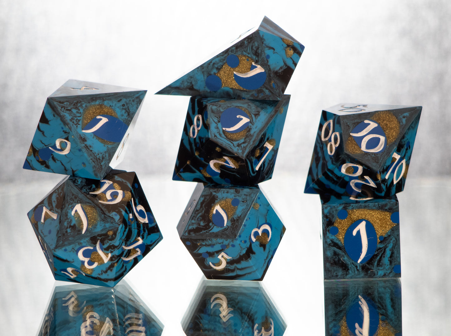Chaotic Waters - Alt 7 Piece Handmade Resin Dice