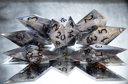 Molten Core - Sharp 7 Piece Handmade Resin Dice