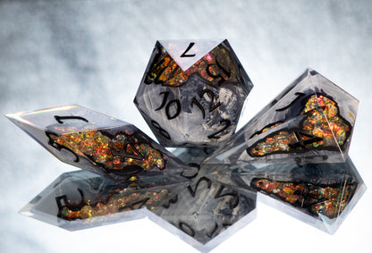 Molten Core - Sharp 7 Piece Handmade Resin Dice