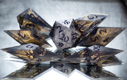 Arcane Ore - Sharp 7 Piece Handmade Resin Dice