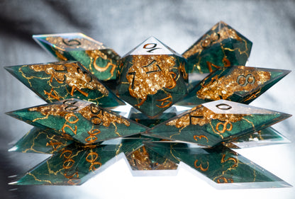 Shards of Opulence - Sharp 7 Piece Handmade Resin Dice