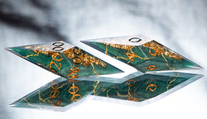 Shards of Opulence - Sharp 7 Piece Handmade Resin Dice