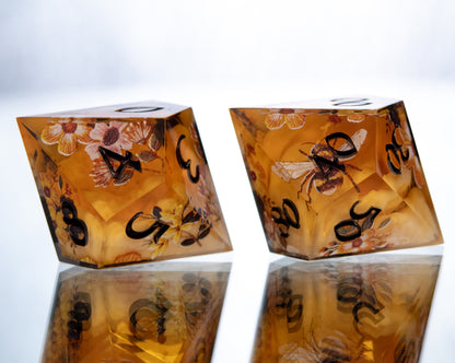 Oh, Honey! - 7 Piece Handmade Resin Dice