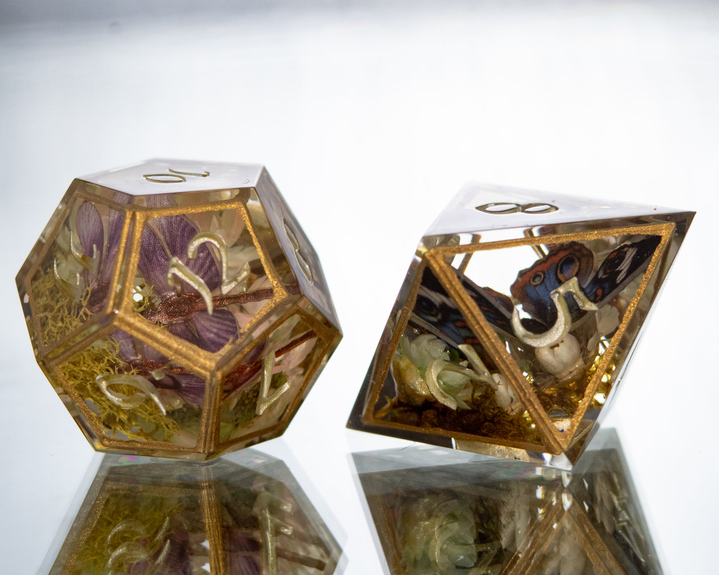 Antique Floral Lepidoptera - 7 Piece Handmade Resin Dice