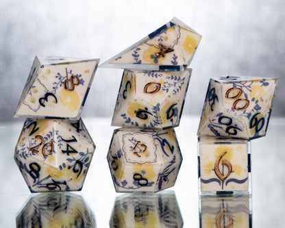 Dutch Kitchenware - Alt 7 Piece Handmade Resin Dice