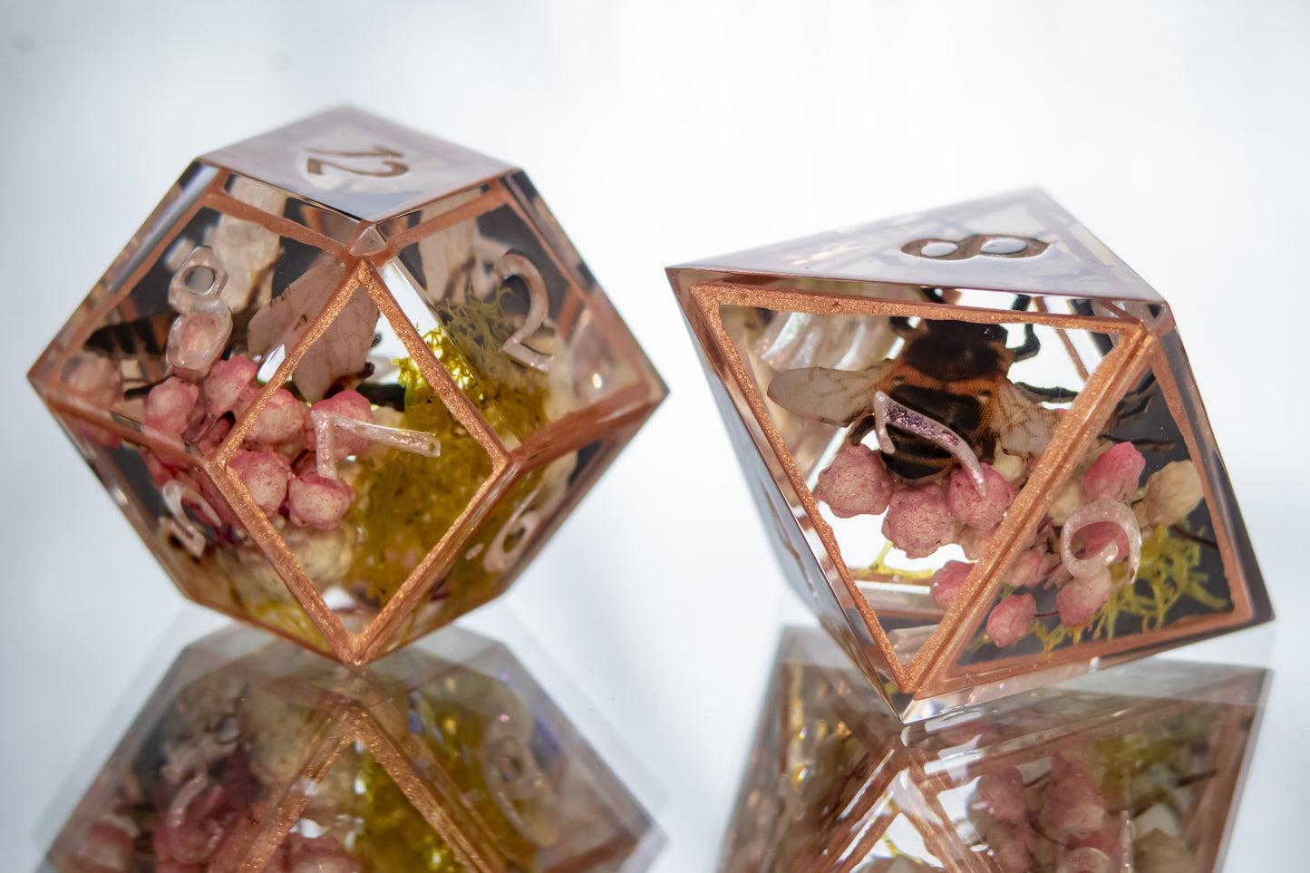 Bees of Spring - Alt 7 Piece Handmade Resin Dice