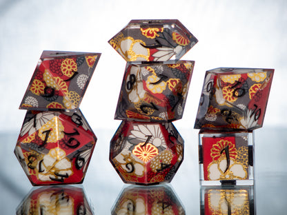 Tanmono - 7 Piece Handmade Resin Dice