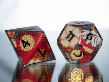 Tanmono - 7 Piece Handmade Resin Dice