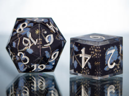 Tsumugi - 7 Piece Handmade Resin Dice