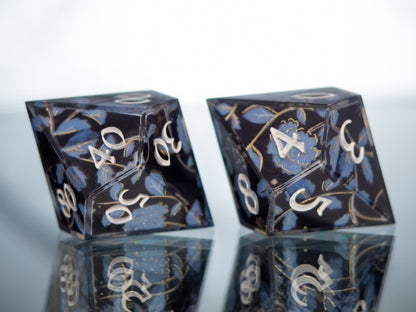 Tsumugi - 7 Piece Handmade Resin Dice