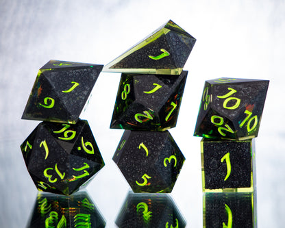 Poison Spray - Alt 7 Piece Handmade Resin Dice