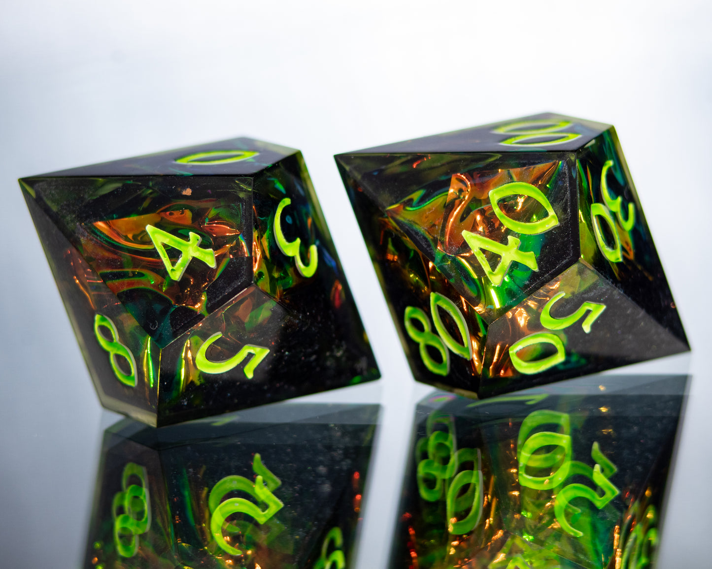 Poison Spray - Alt 7 Piece Handmade Resin Dice