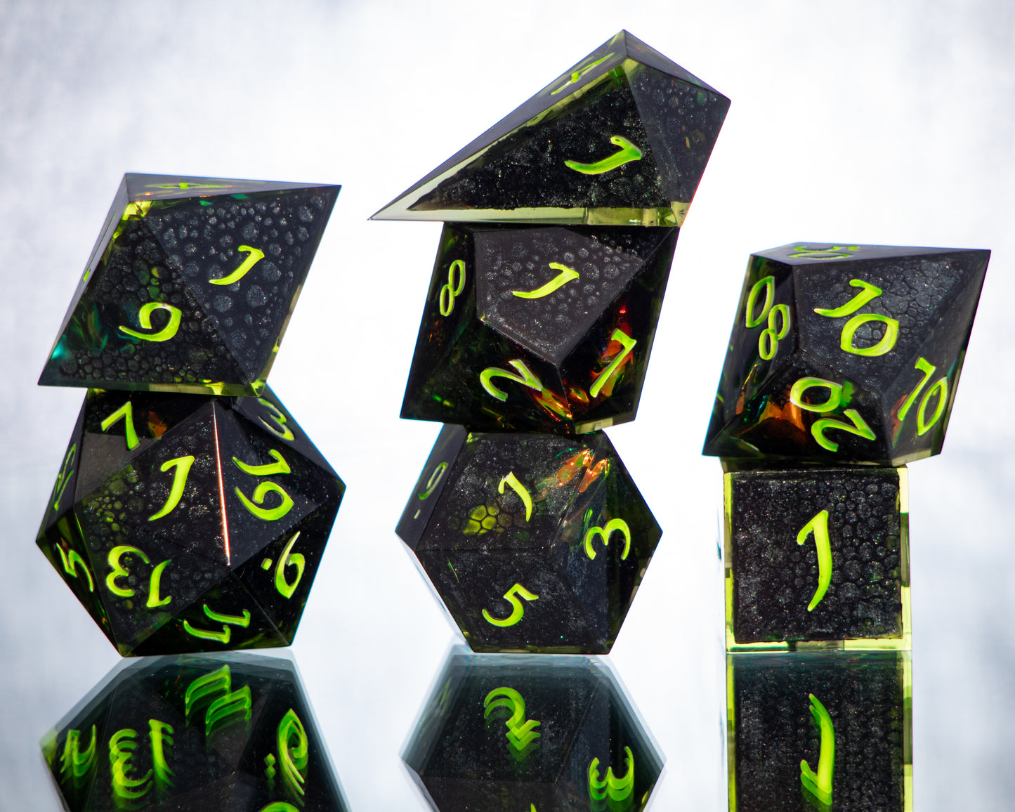 Poison Spray - Alt 7 Piece Handmade Resin Dice