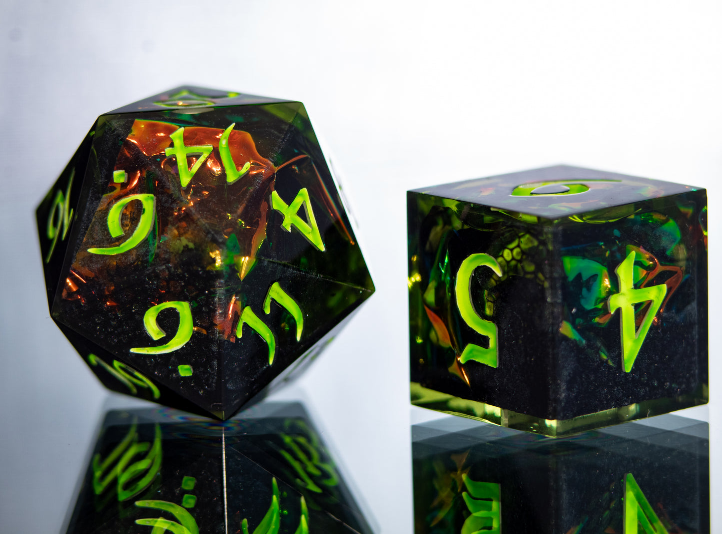 Poison Spray - Alt 7 Piece Handmade Resin Dice