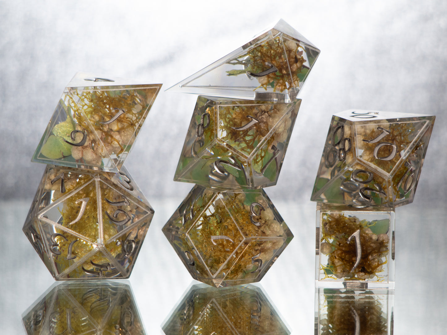 Luna Garden - Alt 7 Piece Handmade Resin Dice