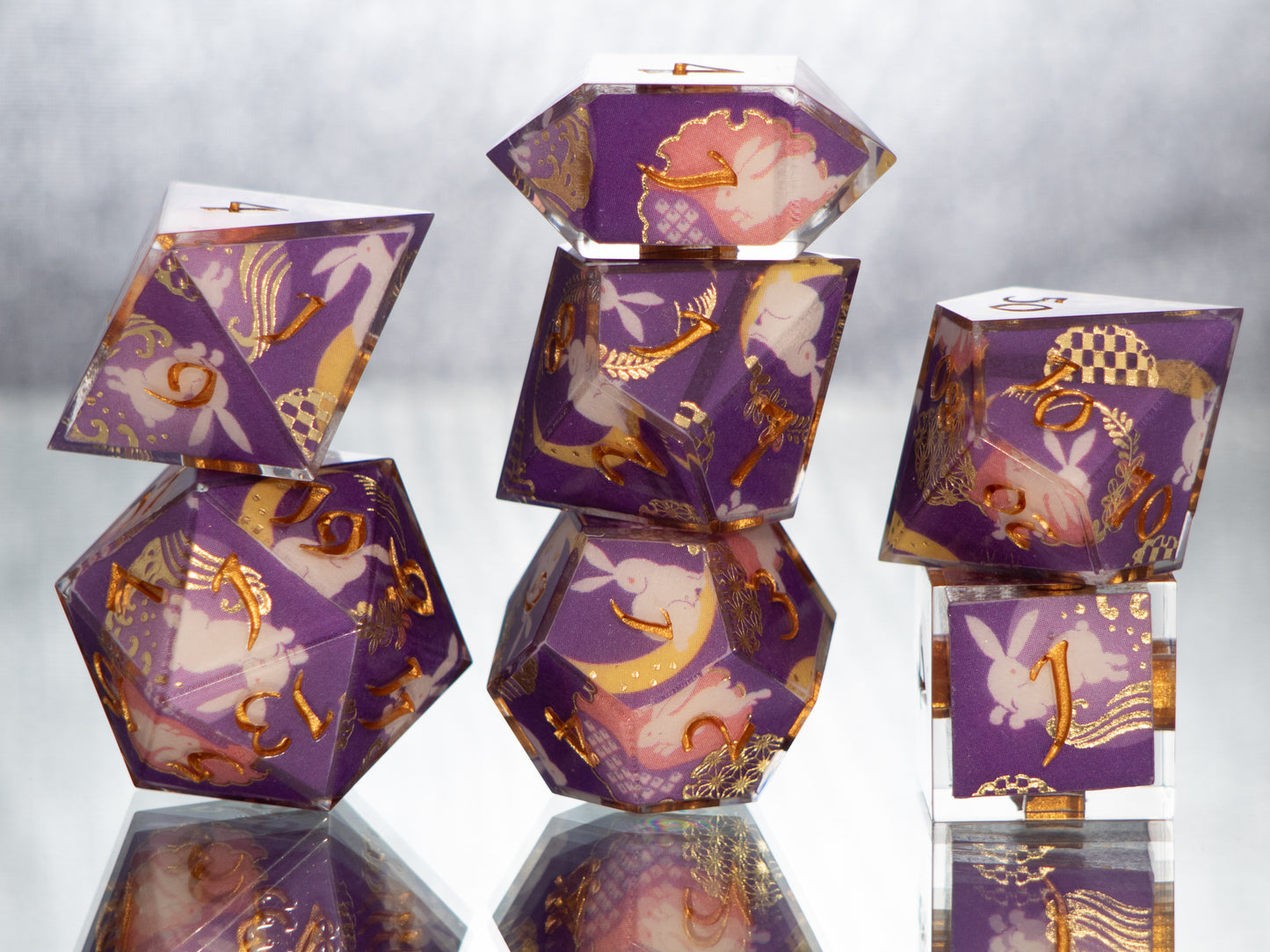 Chang'e - 7 Piece Handmade Resin Dice