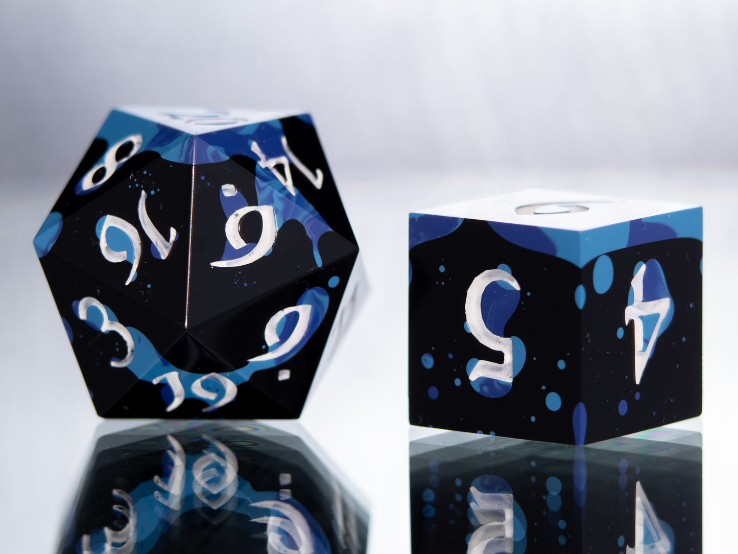 Berry Splatter - 7 Piece Handmade Resin Dice