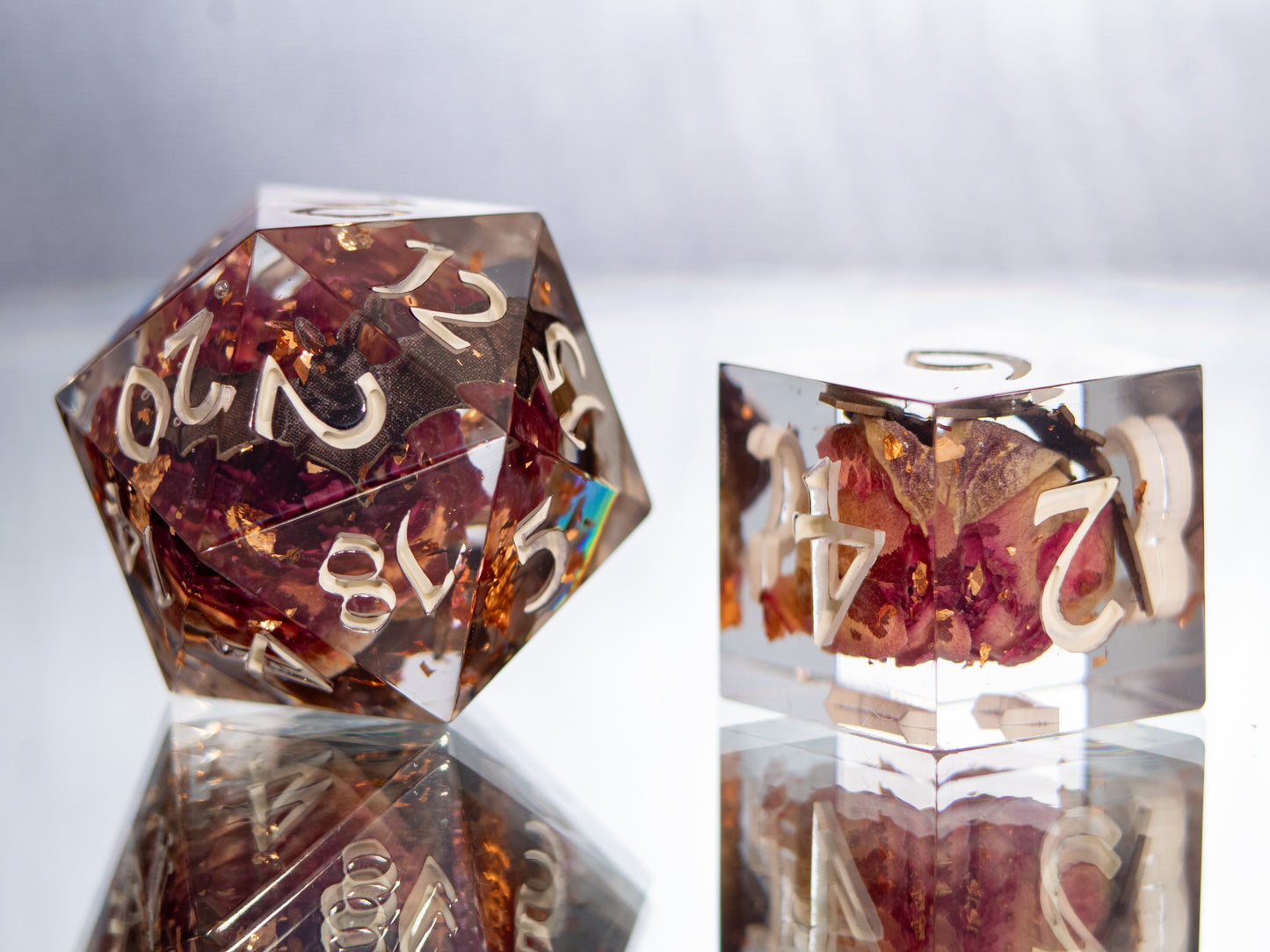 Vampire's Rose - 7 Piece Handmade Resin Dice