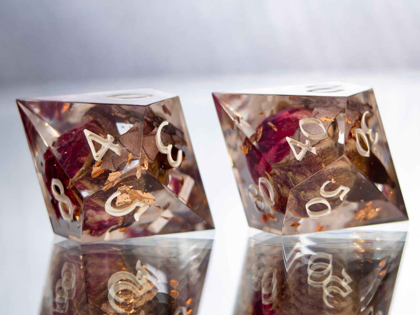 Vampire's Rose - 7 Piece Handmade Resin Dice