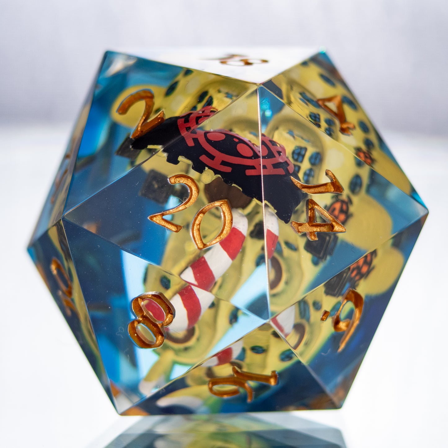 Heart Pirate's Sub - Handmade Resin Chonk D20