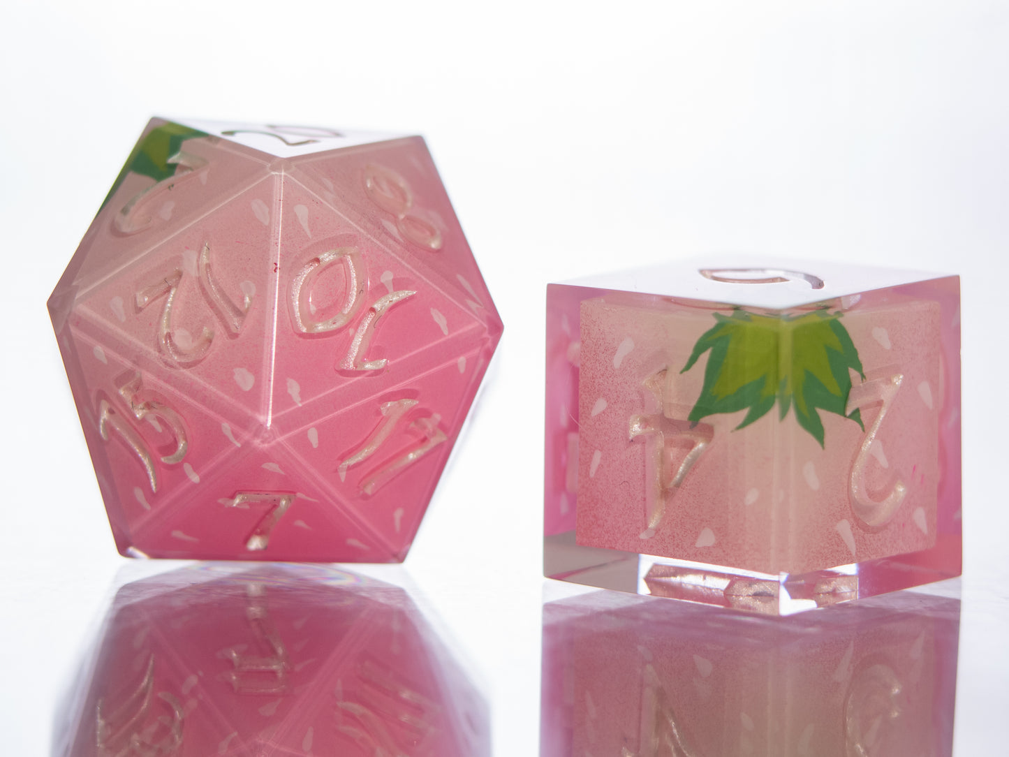 Sweet Strawberries - 7 Piece Handmade Resin Dice