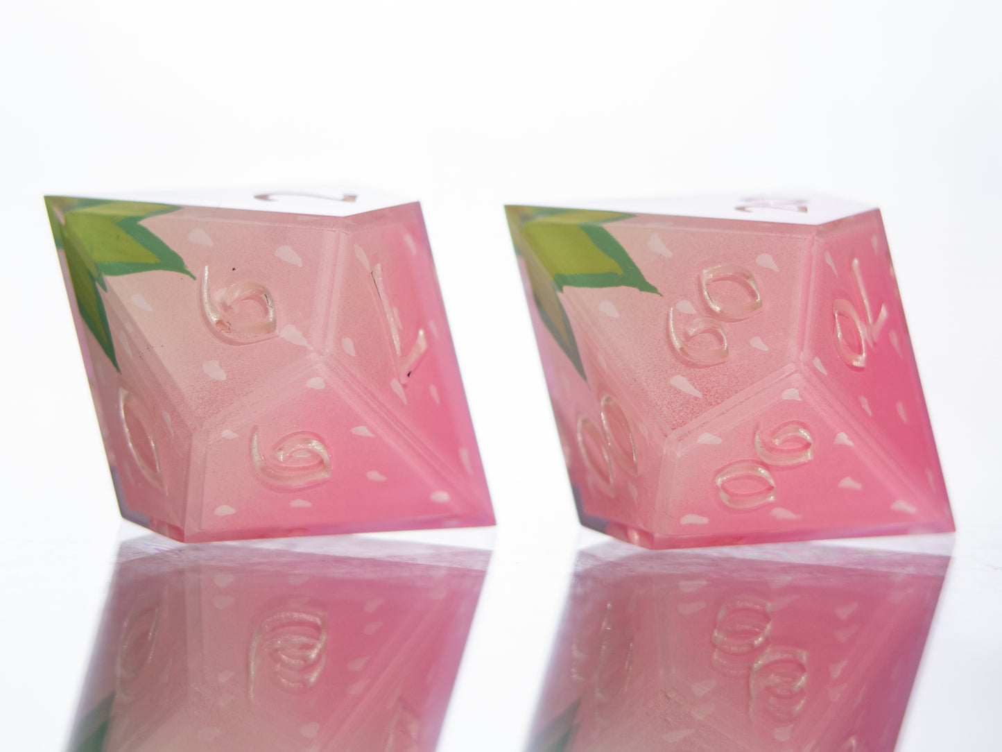 Sweet Strawberries - 7 Piece Handmade Resin Dice