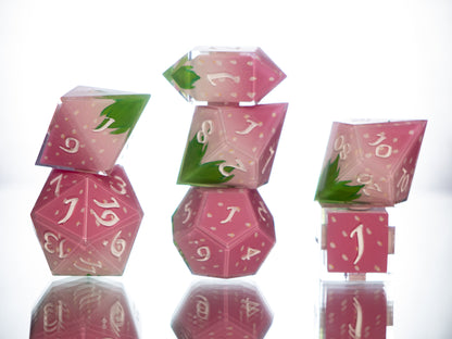 Sweet Strawberries - 7 Piece Handmade Resin Dice