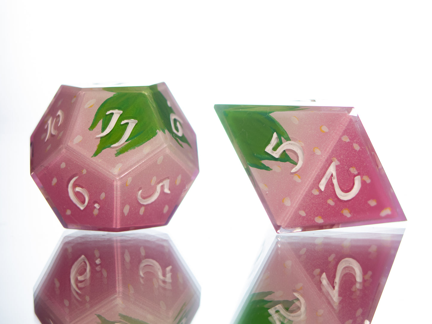 Sweet Strawberries - 7 Piece Handmade Resin Dice