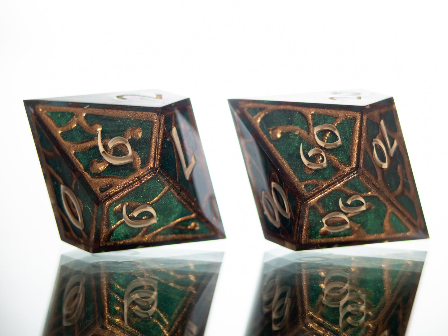 Elven Armor- 7 Piece Handmade Resin Dice