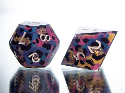 90's Trapper Keeper - 7 Piece Handmade Resin Dice